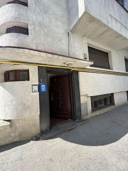 Apartament 2 camere de renovat - zona Bd. Dacia