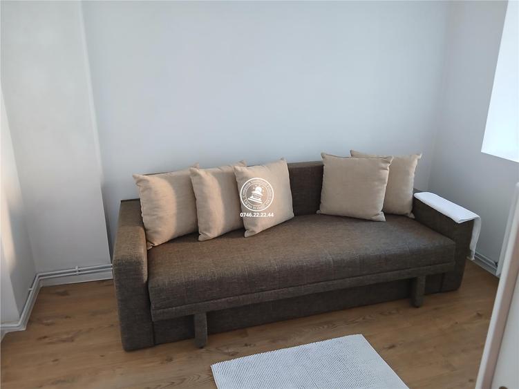 Apartament cu 4 camere , 2 bai, 3 balcoane Zona Pacurari