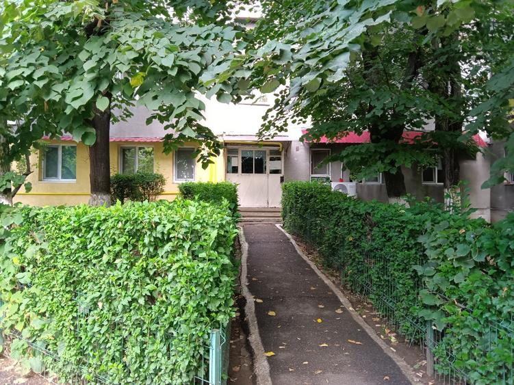 Garsoniera Ploiesti Vest 1, 18 mp, etaj 2, zona verde, cheltuieli reduse