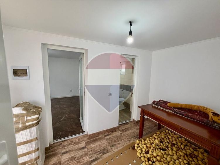 Casă cu 2 camere de vânzare Jaristea