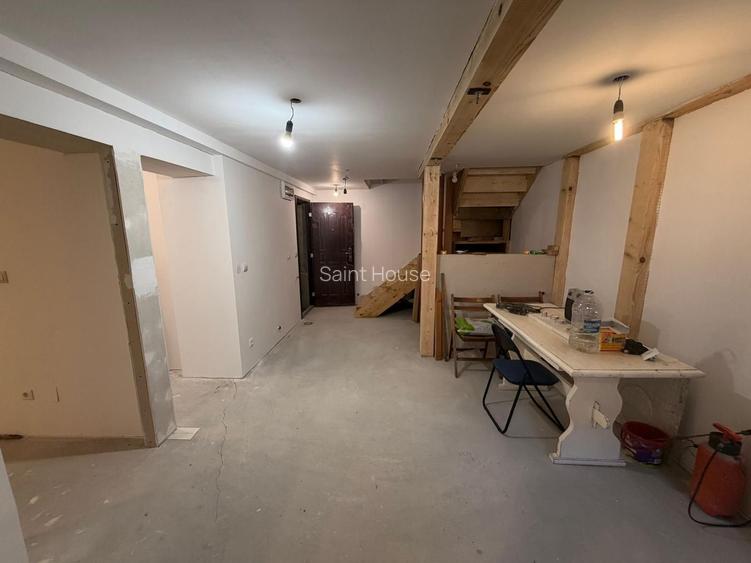 Casă de vanzare 6 camere 220 m² utili cu 376 M² teren la șosea - 20