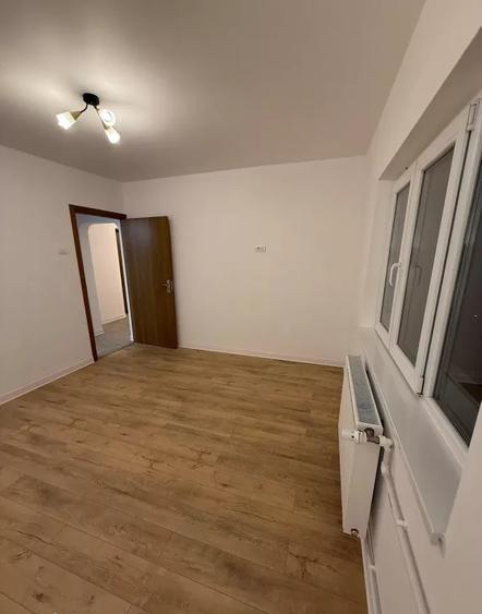 Apartament 2 camere, Mall Vitan, renovat, decomandat, ideal birouri