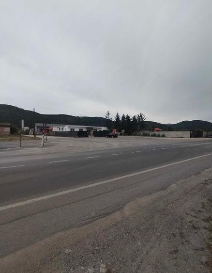 Spatiu comercial 420 mp, langa Termocentrala Mintia