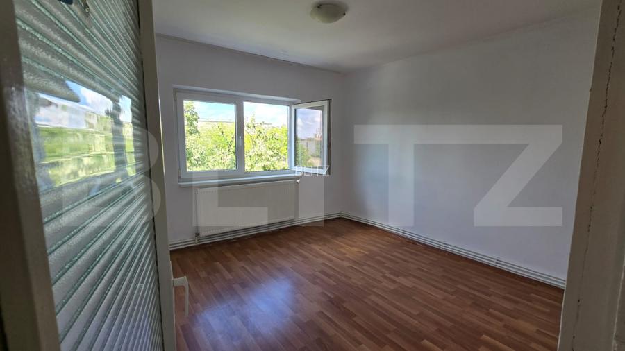Apartament de vanzare, cu 3 camere, 76 mp, zona Micro 17 - 2