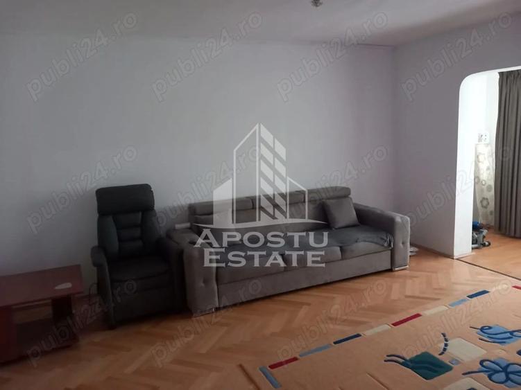 Apartament 3 camere de vanzare, boxa, zona Girocului, Timisoara