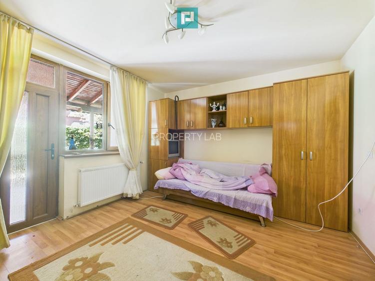 Casă în Mehala - Ideală pentru două familii - 14