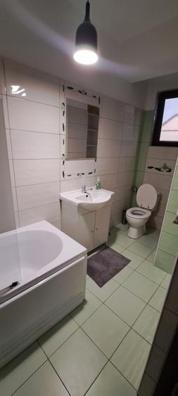 Apartament de 2 camere, 50 mp, centrala, balcon, Jiului