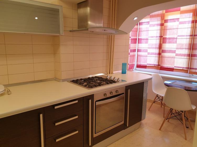 UNIRII - TRAIAN, 2 CAMERE MOBILAT LUX, ETAJUL 2, VEDERE FATA