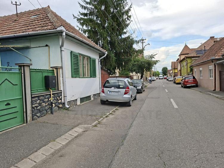 Casa individuala 90 mp utili 4 camere si teren 252 mp in Sibiu Tiglari