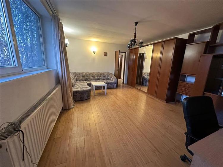 Piata Romana-Apartament 2 Camere