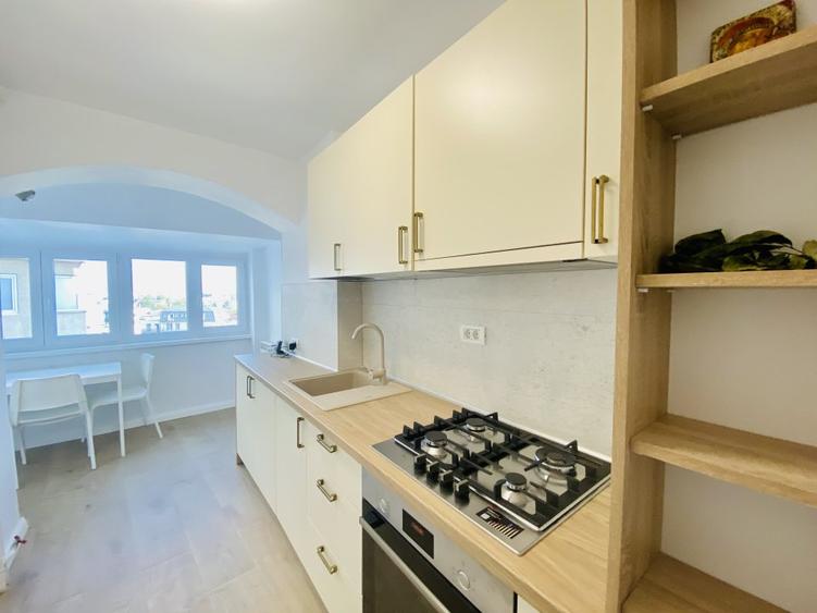 Studio totul nou Casa Poporului lângă SRI+parcare+centrală termica