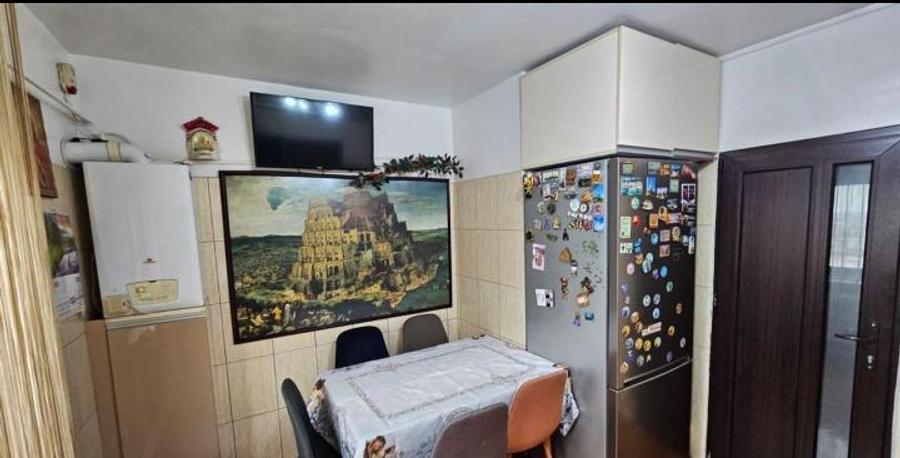 40166 Apartament 3 camere DRuri Soveja