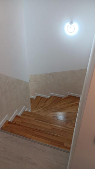Duplex cu 4 camere,3 bai,2 parcari subterane,zona Terra