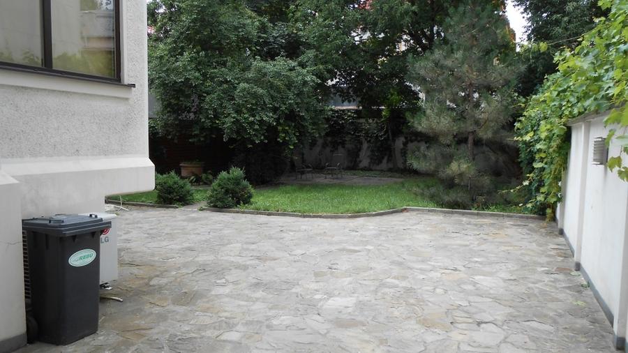 REA0102448 APARTAMENT IN VILA l CURTE PROPRIE 300 MP l DORBANT l CAPITALE