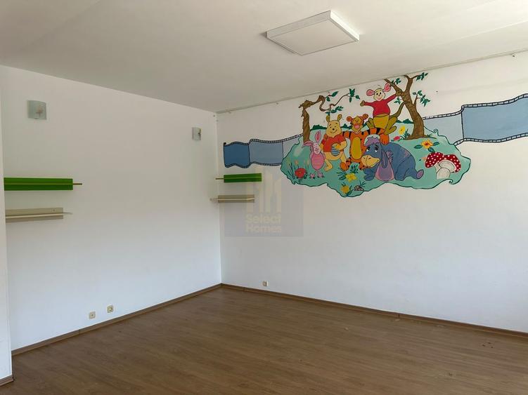 Vila 10 Camere 600mp Teren 1775 mp de Vanzare *Iancu Nicolae*