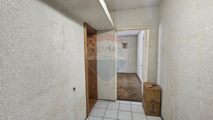 Apartament cu 2 camere, etaj 1 în zona George Enescu, Suceava - 11