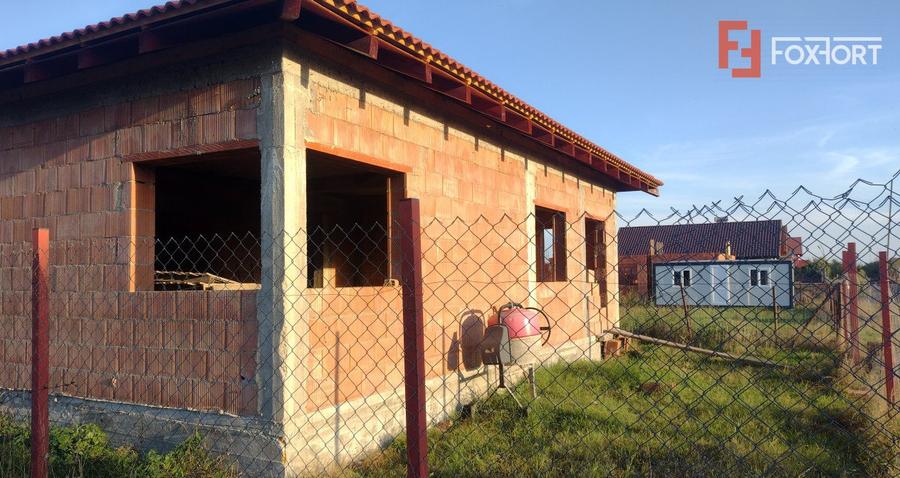 Casa individula la ROSU, 4 camere - Becicherecu Mic, teren 499 mp