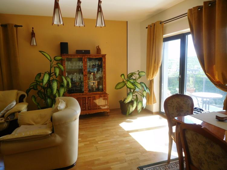 Duplex disponibil la vanzare, zona frumoasa