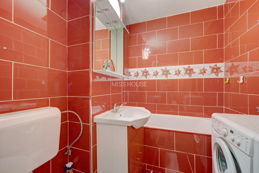 Apartament 3 camere decomandat, Titan, 1 Decembrie - 9