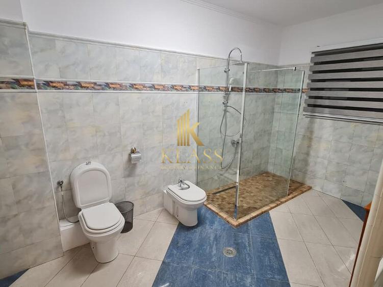 Apartament de inchiriat cu 5 camere in Cartierul Francez
