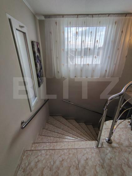 Casa impresionantă 7 camere, piscină, 350 mp utili, 1900 mp teren, Mihai Viteazu