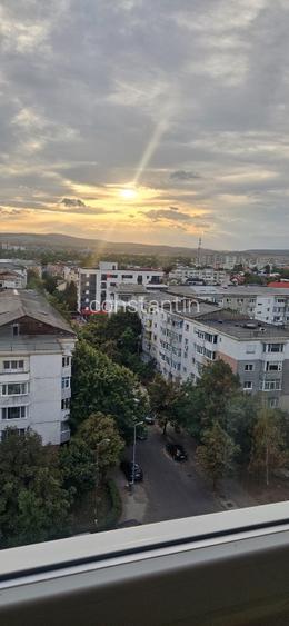 Apartament de închiriat  - 5