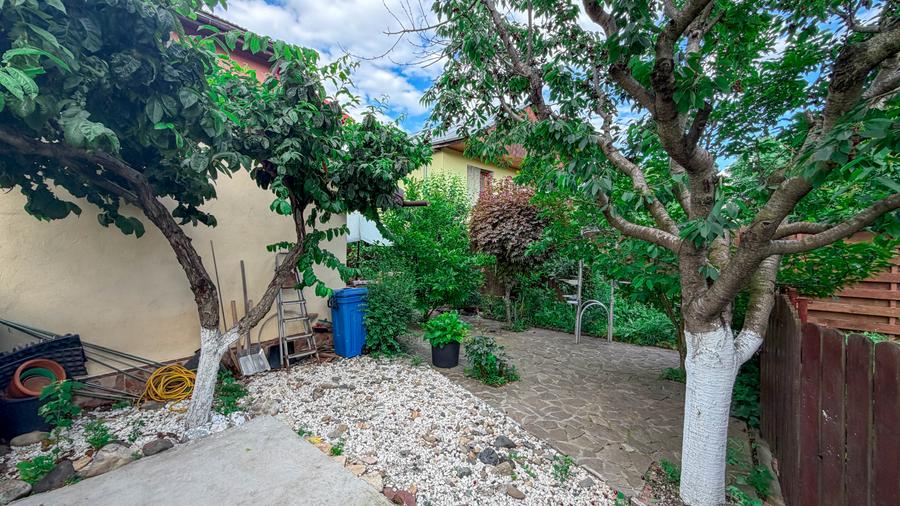 Pantelimon : Vila individuala cu 4 / 5 camere, si un teren de 500 mp !