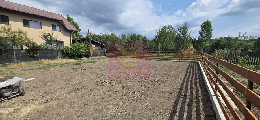 Vila cu 4 camere de vanzare  in Brebu