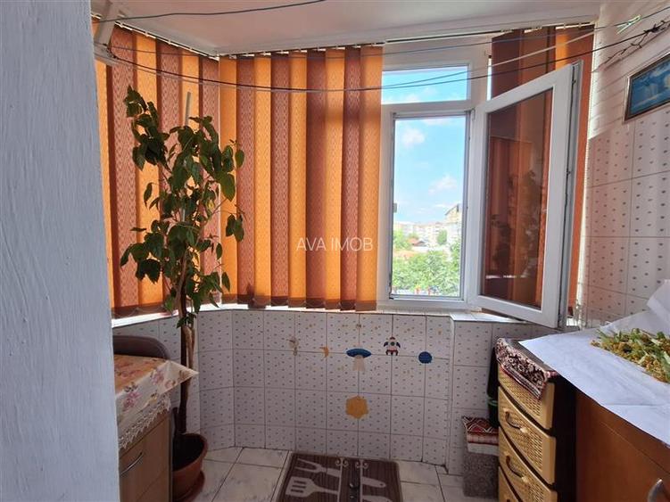 Apartament 2 camere decomandat, zona Neagoe Voda - 11