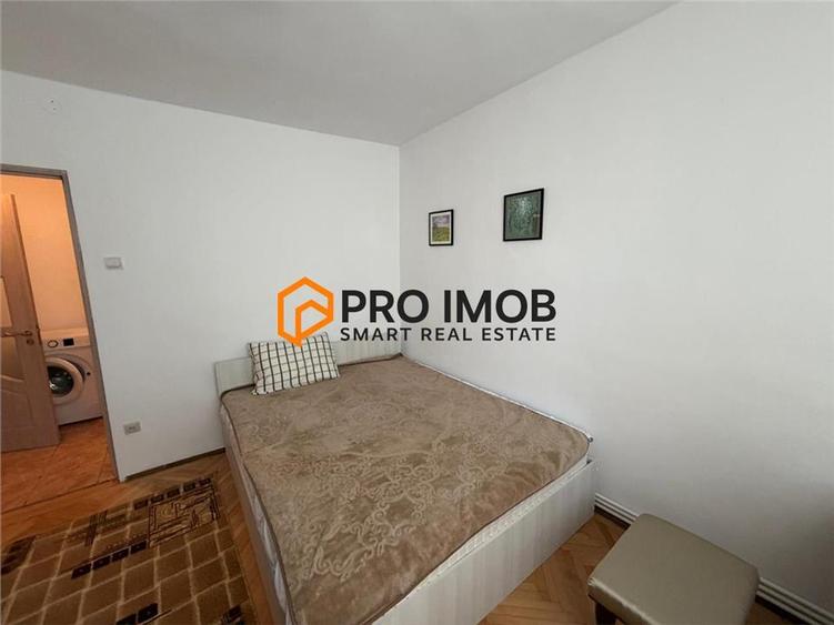 Apartament 2 camere cf 1 semidecomandat zona Crang