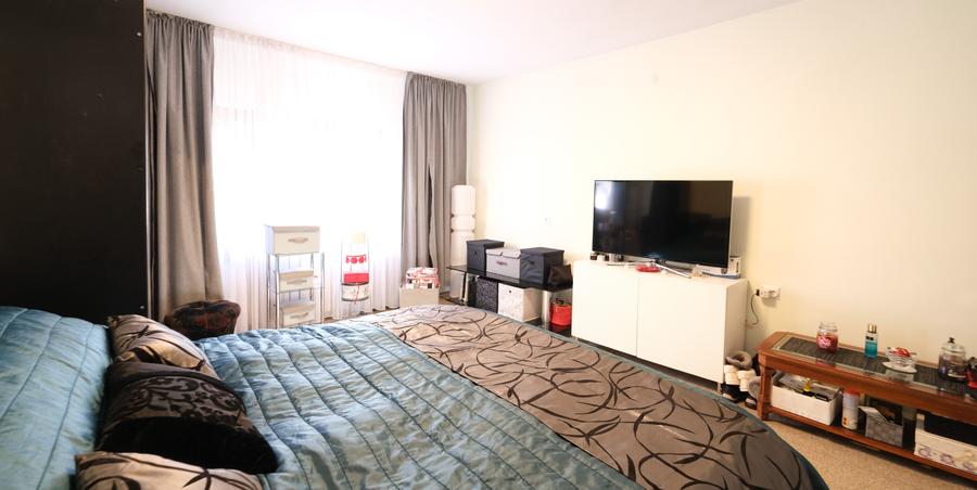 Vanzare casa D+P+1+pod si 519 mp teren in Piatra Neamt compusa din 2 apartamente