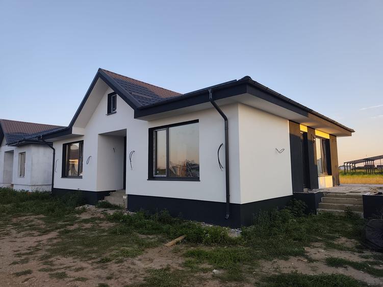 FARA COMISIOANE casa 4 camere P+pod placa incalzire pardos pompa caldura beci