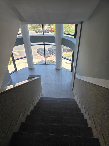 Inchiriez apartament 2 camere bloc nou