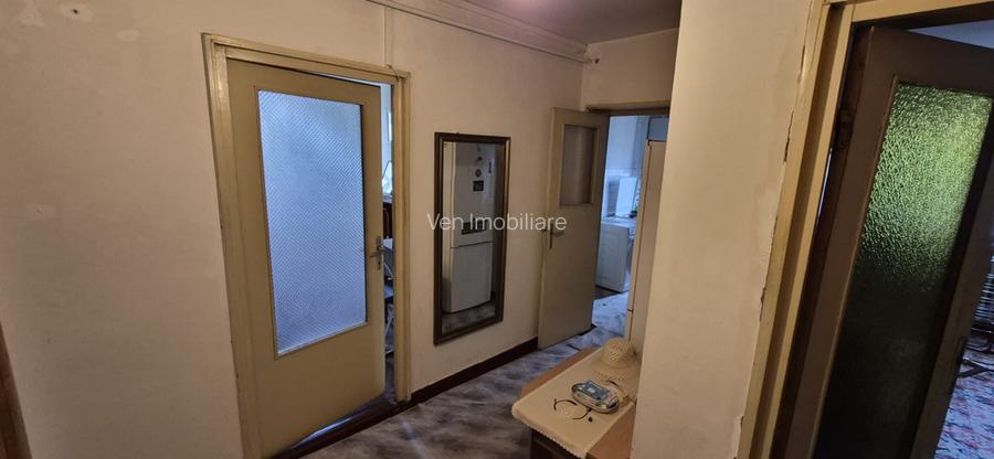 Apartament cu 3 camere decomandate în zona Decebal - 3