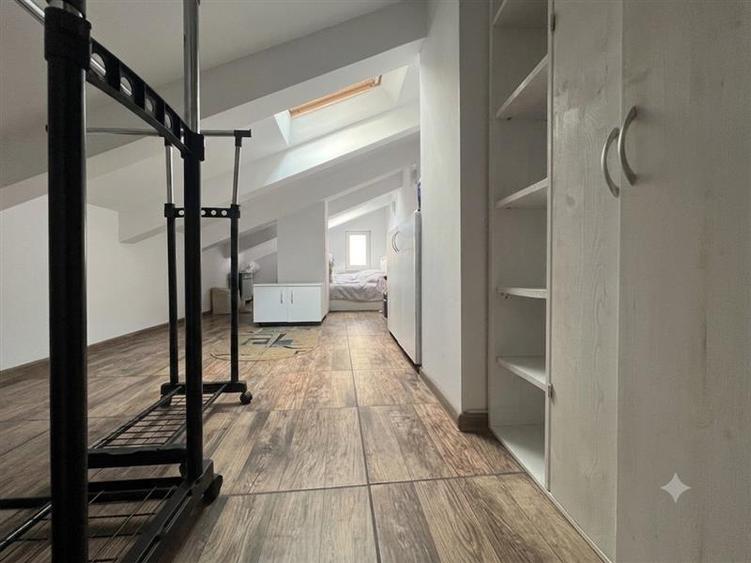 Apartament decomandat cu 1 cameră + pod locuibil, în imediata apropier
