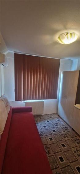 Garsoniera Girocului Plavat 2 etaj 4