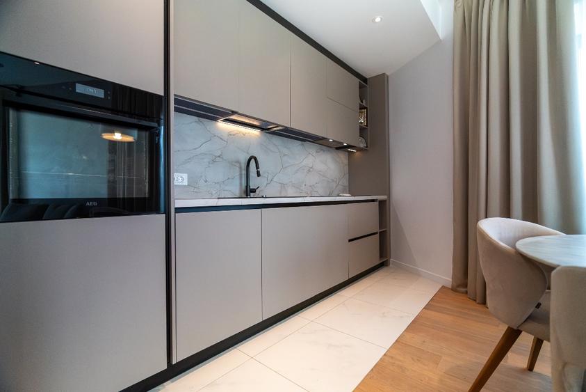 Vanzare Apartament 3 camere lux One Verdi Park , mobilat, vedere la parc,