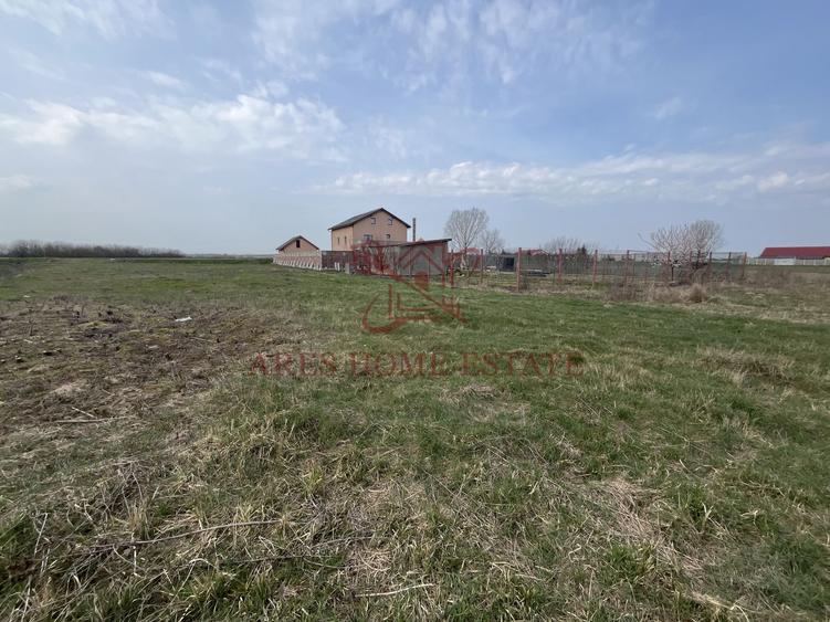 Teren intravilan pentru blocuri la asfalt | Bucovat