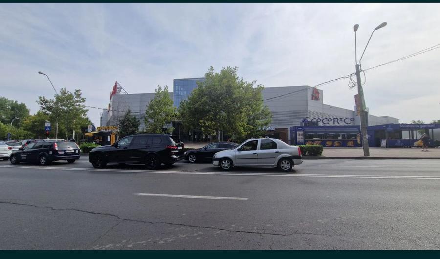 Vitan- Mall Auchan- suprafata 428 mp - pret 795 .000 euro+- chirias pe 5 ani
