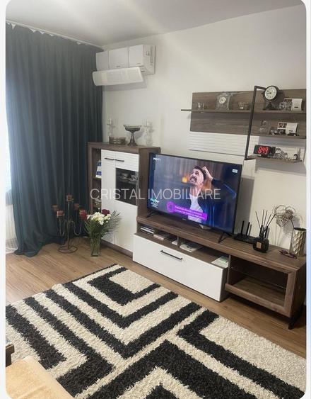 Vanzare Apartament 2 camere, 51 mp, etaj 2, centrală , parcare, Sălaj