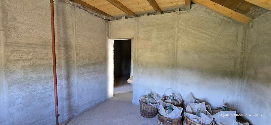 Casa de vanzare la Ipotesti!