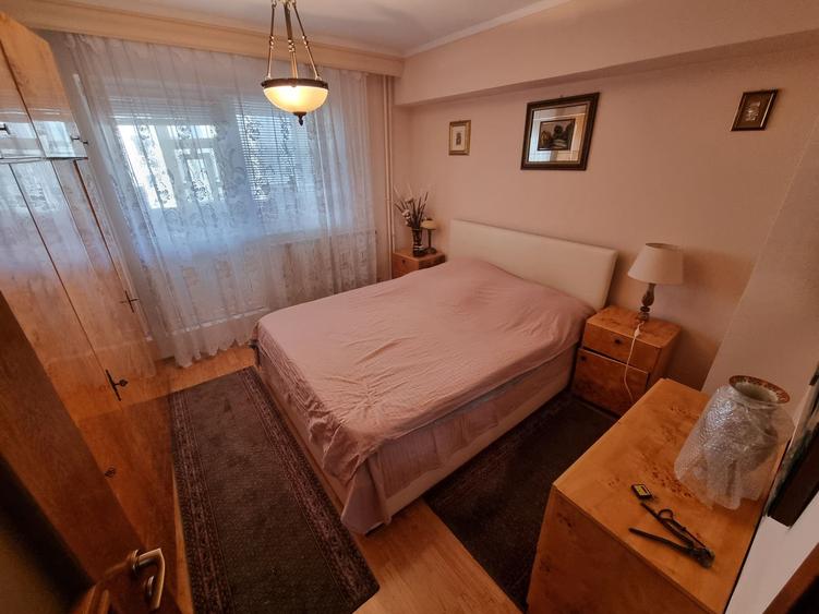 Apartament 3 camere zona Capitol