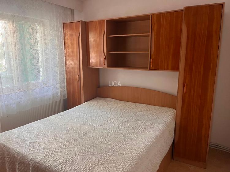 Apartament de vânzare - 3