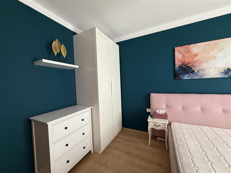 Apartament doua camere Pietonal Coresi Avantgarden ( Kasper )