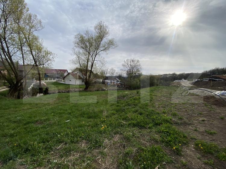 Teren intravilan 12.63 ari- SIGMIR. Toate utilitatile, 4000 euro/ar