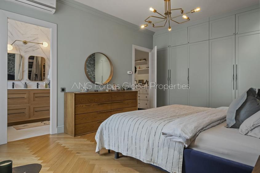 For Rent Panoramic Signature: Penthouse in Floreasca's Prime Waterfront