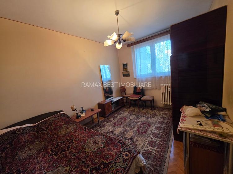 Titan, 10 minute metrou Costin Georgian, la piata Minis, 2 gr sanitare, - 3