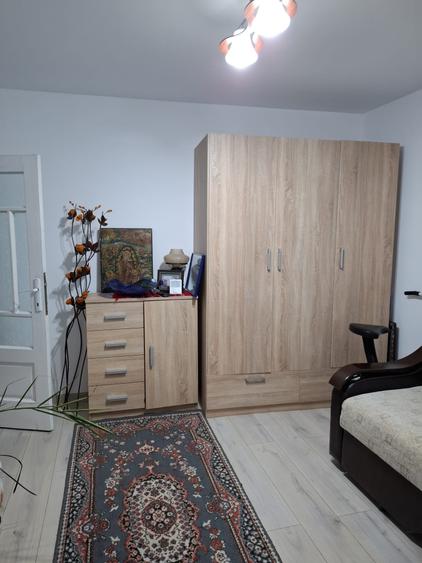 Garsoniera noua, moderna, gaz, intrare separata, curata, la curte, 280 euro