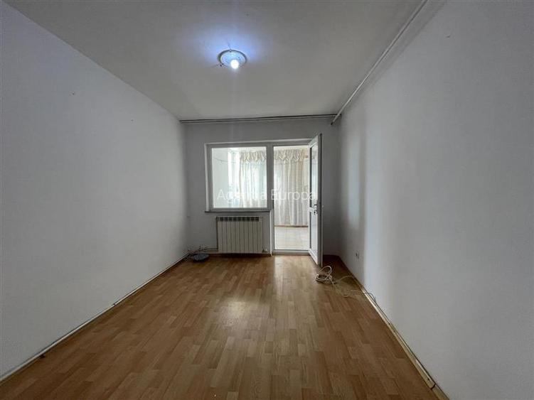 Apartament cu 4 camere de vanzare zona centrala Tulcea - 4