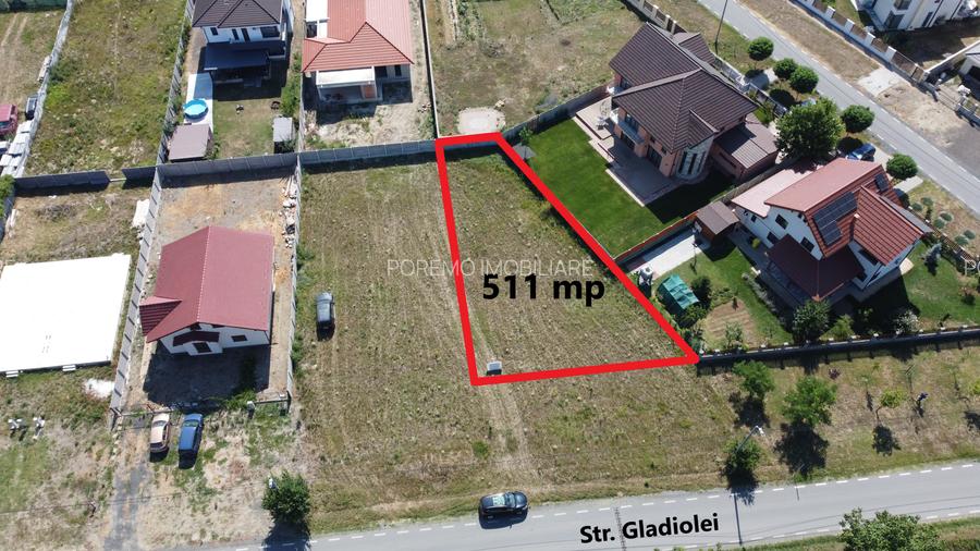 Parcela la asfalt cu zona verde mare in fata parcelei. 0% Comision prin Poremo I - 2